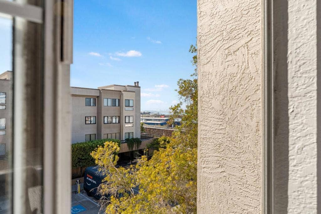 535 Pierce Street, #2310, Albany, CA 94706 535 Pierce Street, #2310, Albany, CA 94706