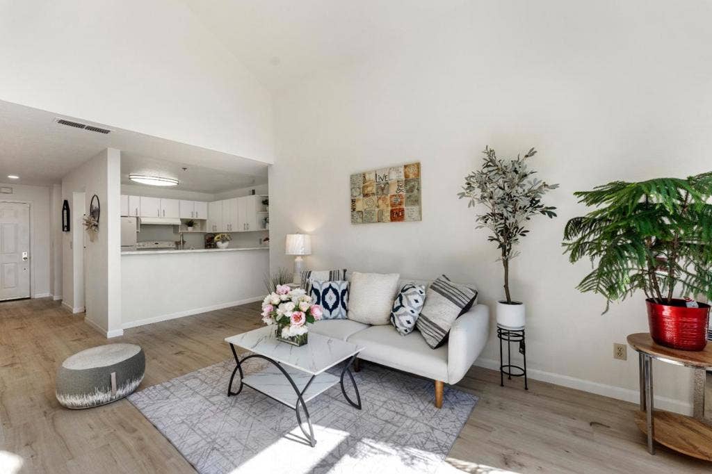 535 Pierce Street, #2310, Albany, CA 94706 535 Pierce Street, #2310, Albany, CA 94706