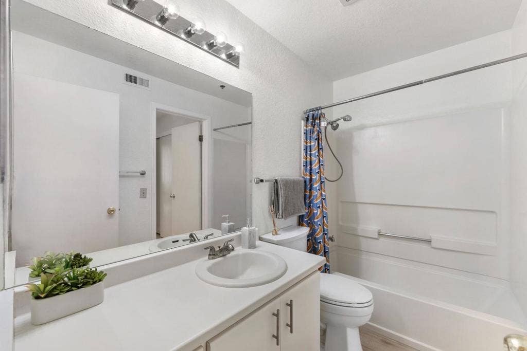535 Pierce Street, #2310, Albany, CA 94706 535 Pierce Street, #2310, Albany, CA 94706