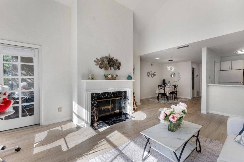 535 Pierce Street, #2310, Albany, CA 94706 535 Pierce Street, #2310, Albany, CA 94706
