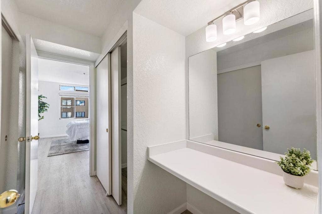 535 Pierce Street, #2310, Albany, CA 94706 535 Pierce Street, #2310, Albany, CA 94706