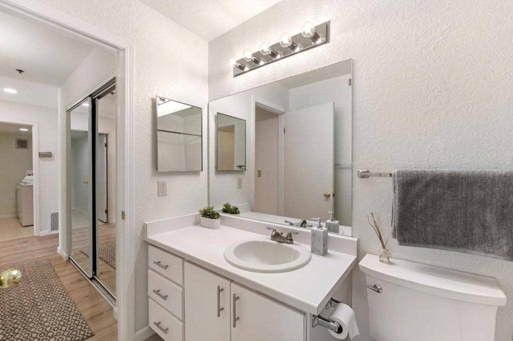 535 Pierce Street, #2310, Albany, CA 94706 535 Pierce Street, #2310, Albany, CA 94706