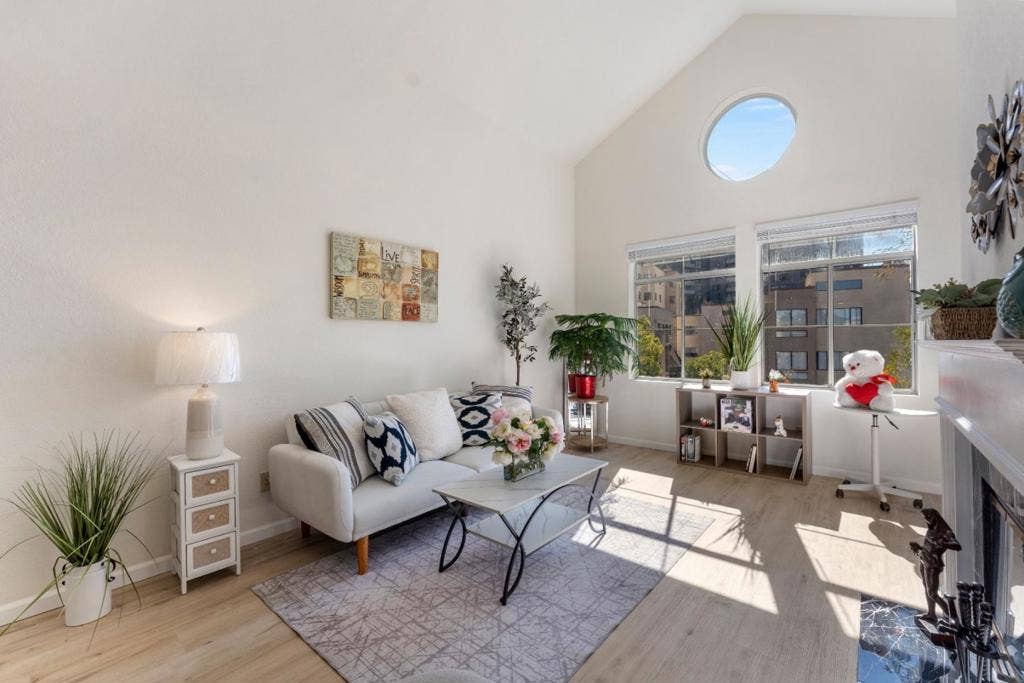 535 Pierce Street, #2310, Albany, CA 94706 535 Pierce Street, #2310, Albany, CA 94706