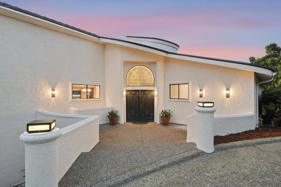 Property photo for 40 Eugenia Way, Hillsborough, CA