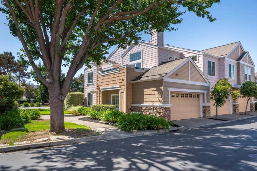 Property photo for 158 Positano Circle, Redwood City, CA