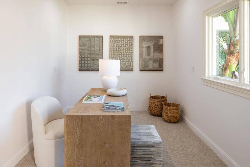26883 Dezahara Way, Los Altos Hills, CA 94022 26883 Dezahara Way, Los Altos Hills, CA 94022