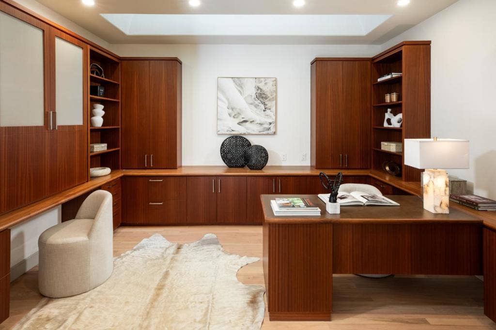 26883 Dezahara Way, Los Altos Hills, CA 94022 26883 Dezahara Way, Los Altos Hills, CA 94022