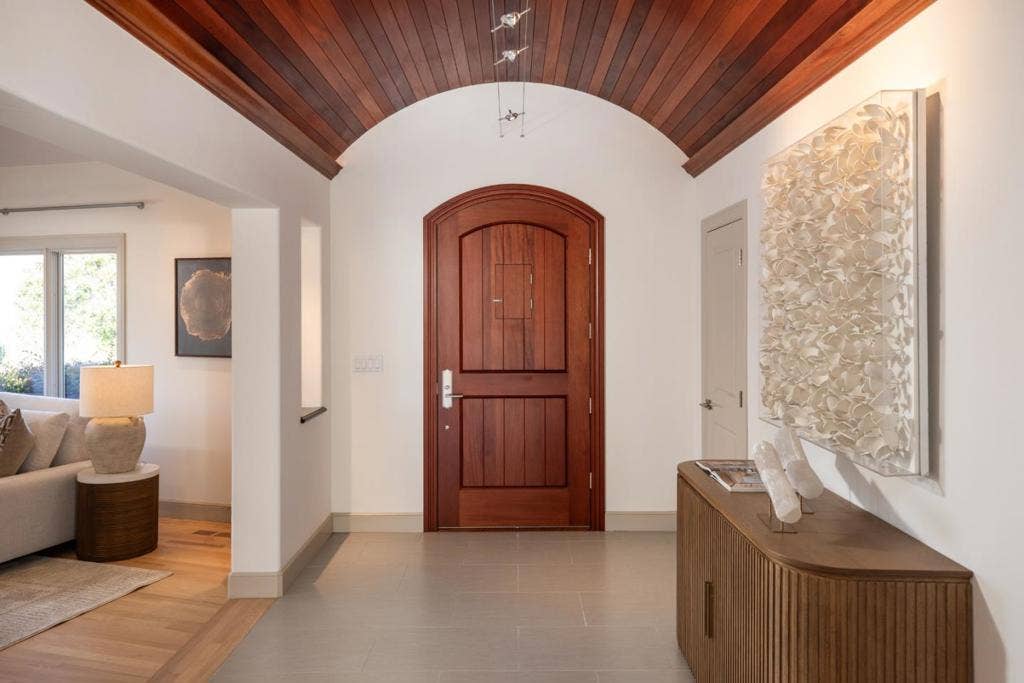 26883 Dezahara Way, Los Altos Hills, CA 94022 26883 Dezahara Way, Los Altos Hills, CA 94022