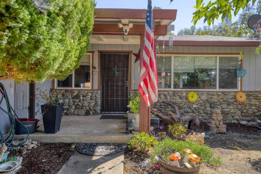 Property photo for 6633 Victoria Street, Lucerne, CA