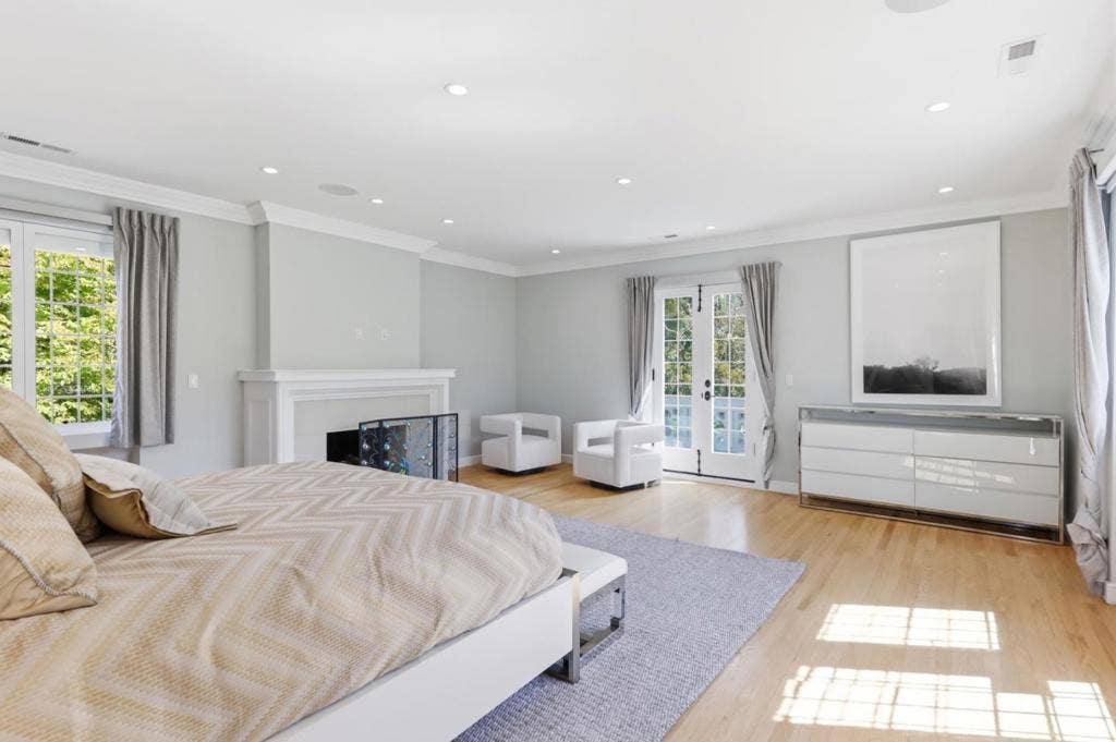 85 Fagan Drive, Hillsborough, CA 94010 85 Fagan Drive, Hillsborough, CA 94010