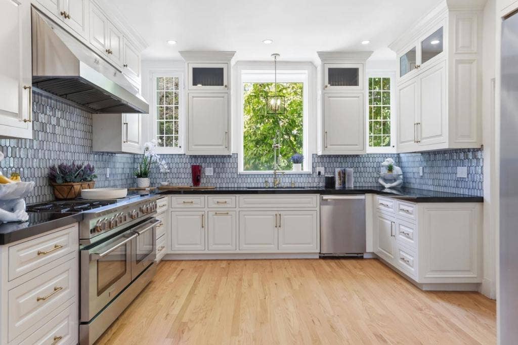85 Fagan Drive, Hillsborough, CA 94010 85 Fagan Drive, Hillsborough, CA 94010