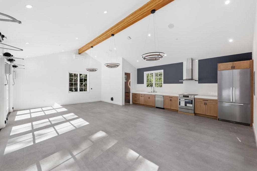 85 Fagan Drive, Hillsborough, CA 94010 85 Fagan Drive, Hillsborough, CA 94010