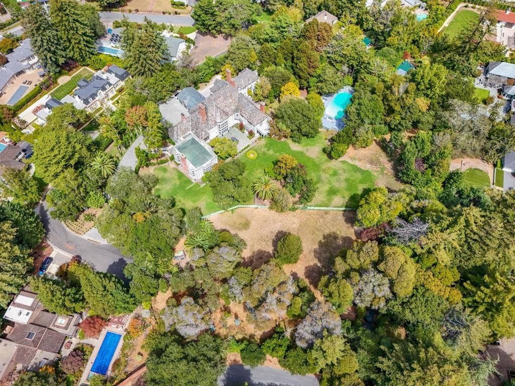 85 Fagan Drive, Hillsborough, CA 94010 85 Fagan Drive, Hillsborough, CA 94010