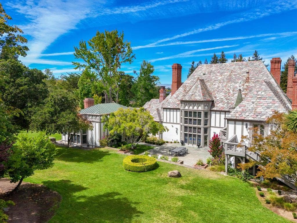 85 Fagan Drive, Hillsborough, CA 94010 85 Fagan Drive, Hillsborough, CA 94010