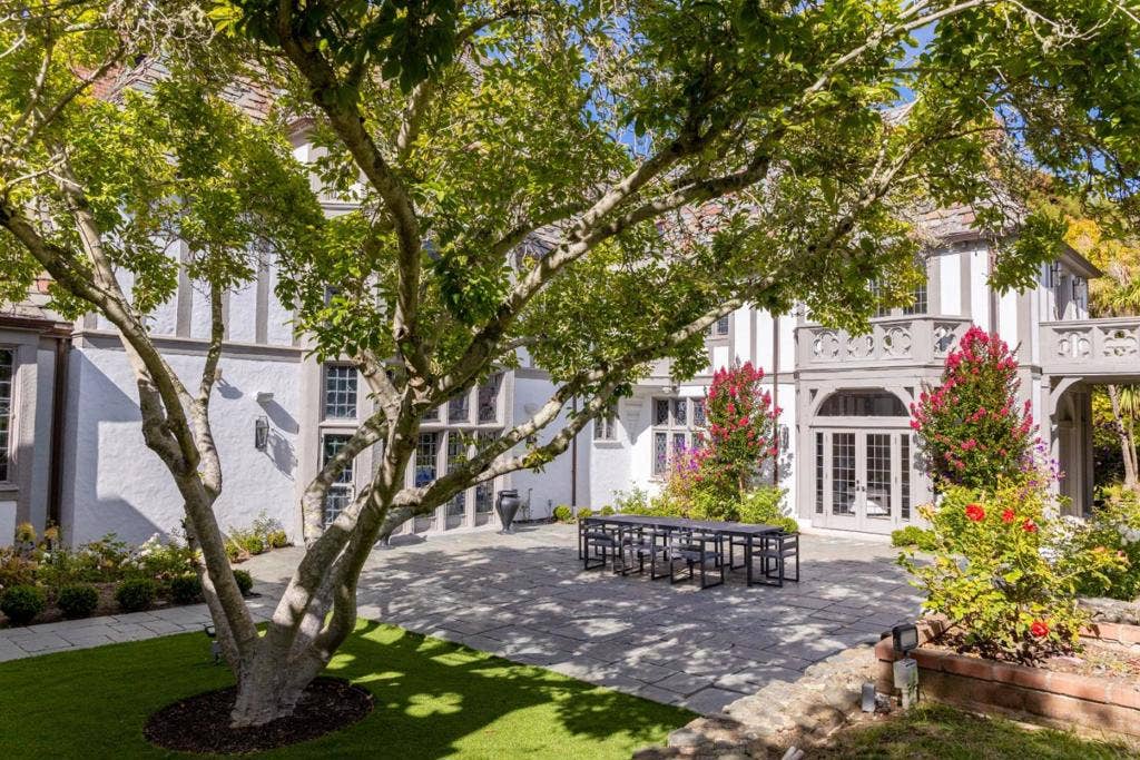 85 Fagan Drive, Hillsborough, CA 94010 85 Fagan Drive, Hillsborough, CA 94010