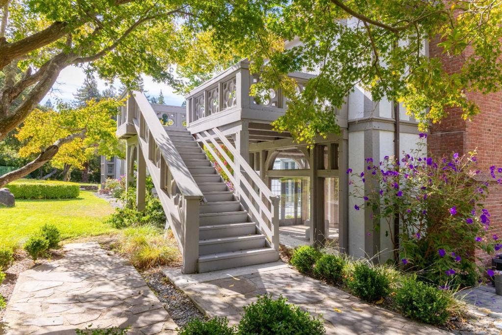 85 Fagan Drive, Hillsborough, CA 94010 85 Fagan Drive, Hillsborough, CA 94010