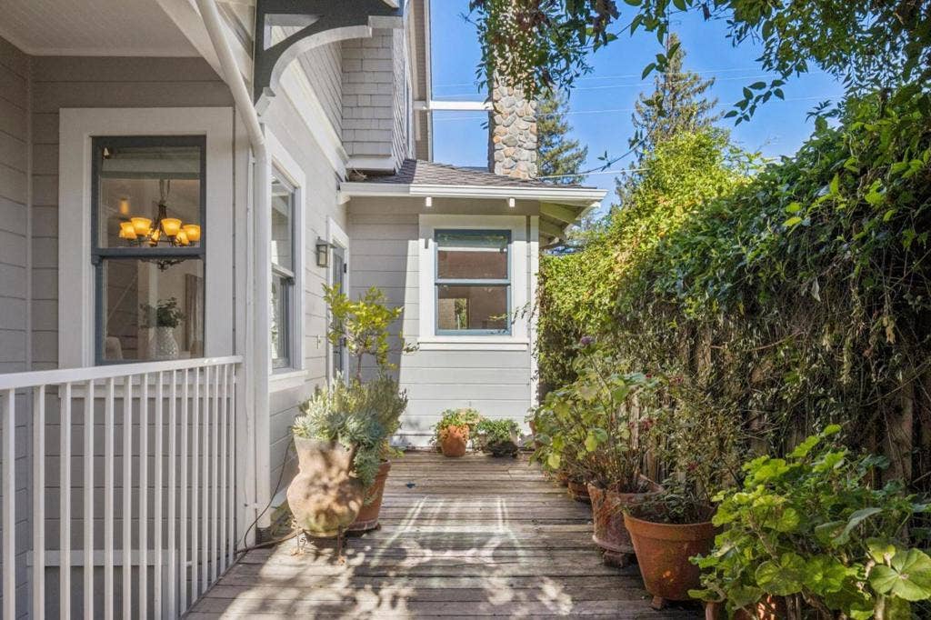 142 Johnson Avenue, Los Gatos, CA 95030 142 Johnson Avenue, Los Gatos, CA 95030
