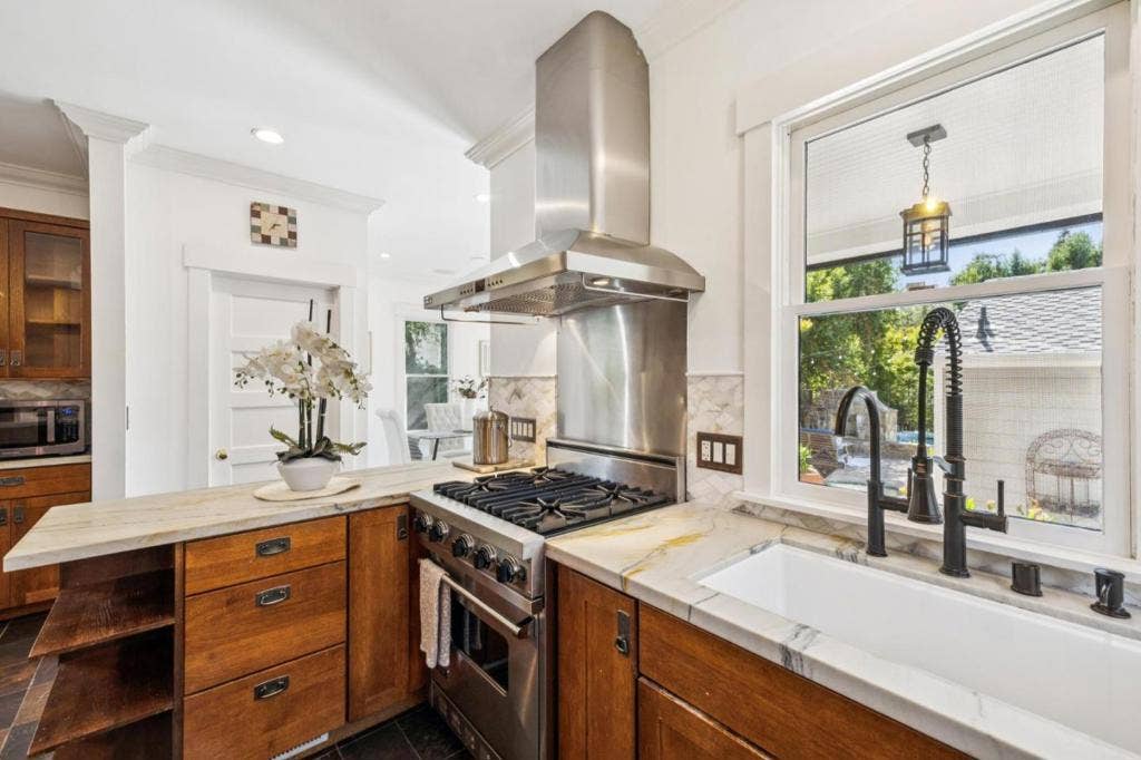 142 Johnson Avenue, Los Gatos, CA 95030 142 Johnson Avenue, Los Gatos, CA 95030