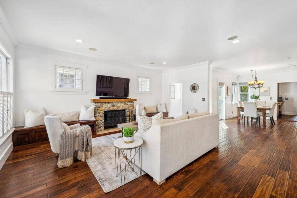 142 Johnson Avenue, Los Gatos, CA 95030 142 Johnson Avenue, Los Gatos, CA 95030