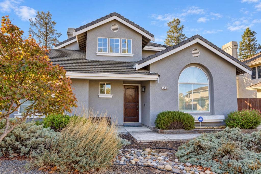 726 San Cristoval Court, Morgan Hill, CA 95037 726 San Cristoval Court, Morgan Hill, CA 95037