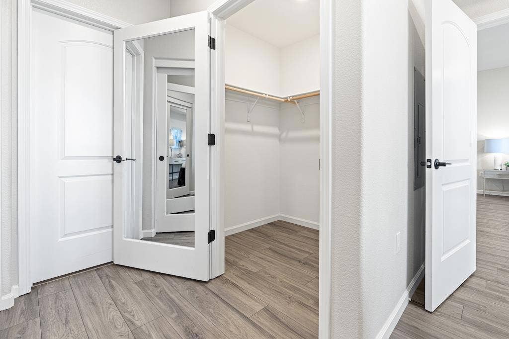 382 Llano De Los Robles Avenue, #7, San Jose, CA 95136
