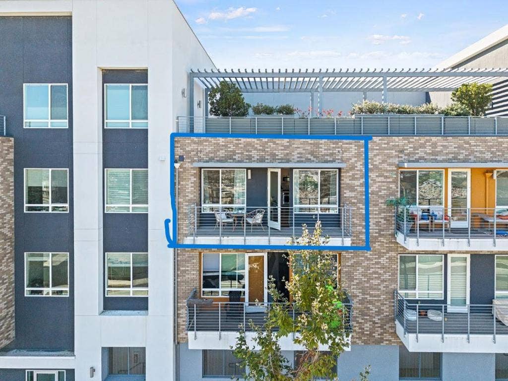 382 Llano De Los Robles Avenue, #7, San Jose, CA 95136
