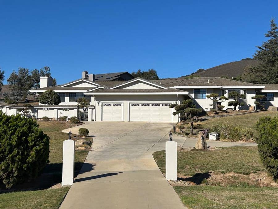 Property photo for 24665 Foothill Drive, Salinas, CA
