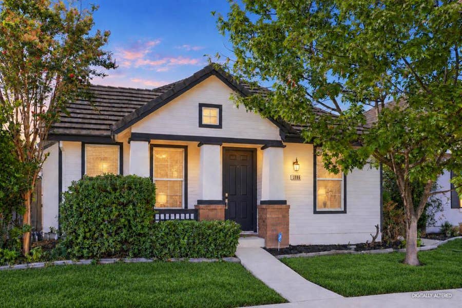Property photo for 1886 Zurlo Way, Sacramento, CA