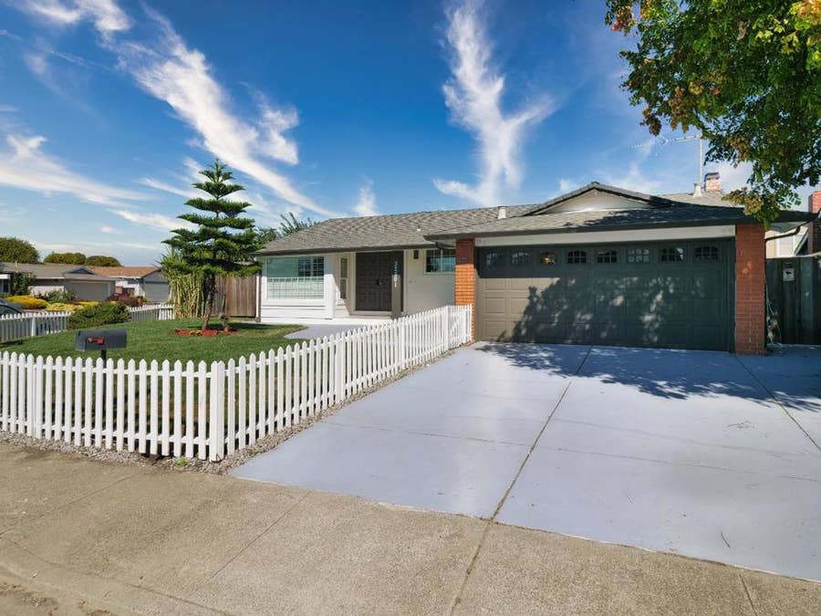 Property photo for 32501 Shiela Way, Union City, CA
