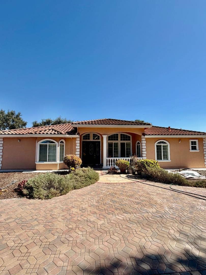 Property photo for 860 W Edmundson Avenue, Morgan Hill, CA