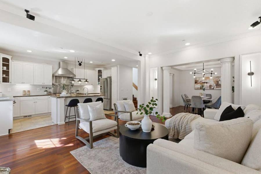 Property photo for 390 E Washington Avenue, Sunnyvale, CA
