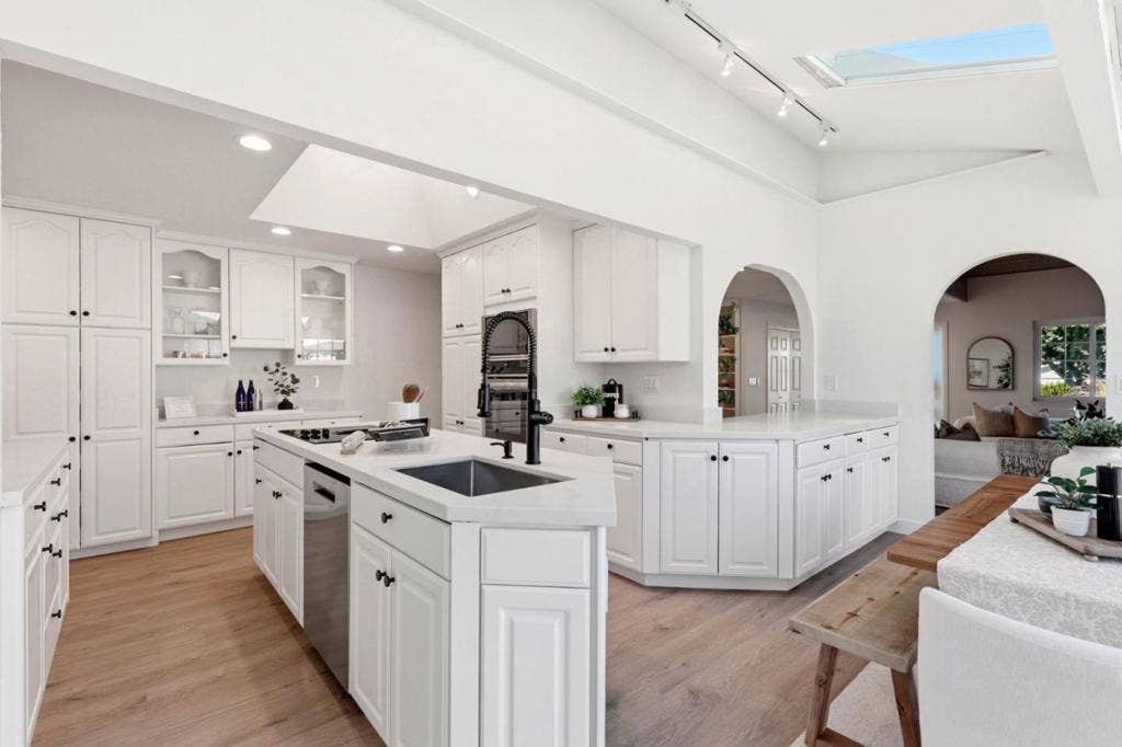 10 Darryl Drive, Campbell, CA 95008