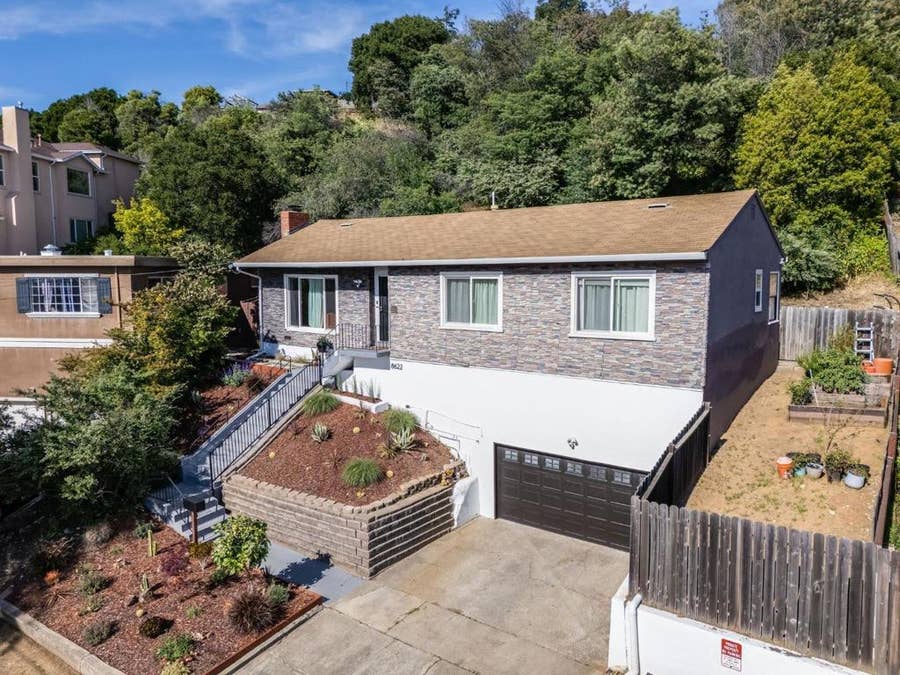 Property photo for 8622 Thermal Street, Oakland, CA