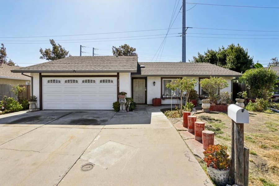 Property photo for 2199 Avenida De Las Flores, Santa Clara, CA