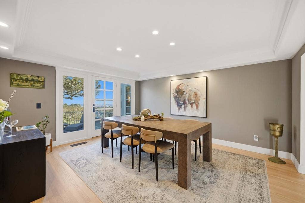 26048 Paseo Del Sur, Monterey, CA 93940 26048 Paseo Del Sur, Monterey, CA 93940