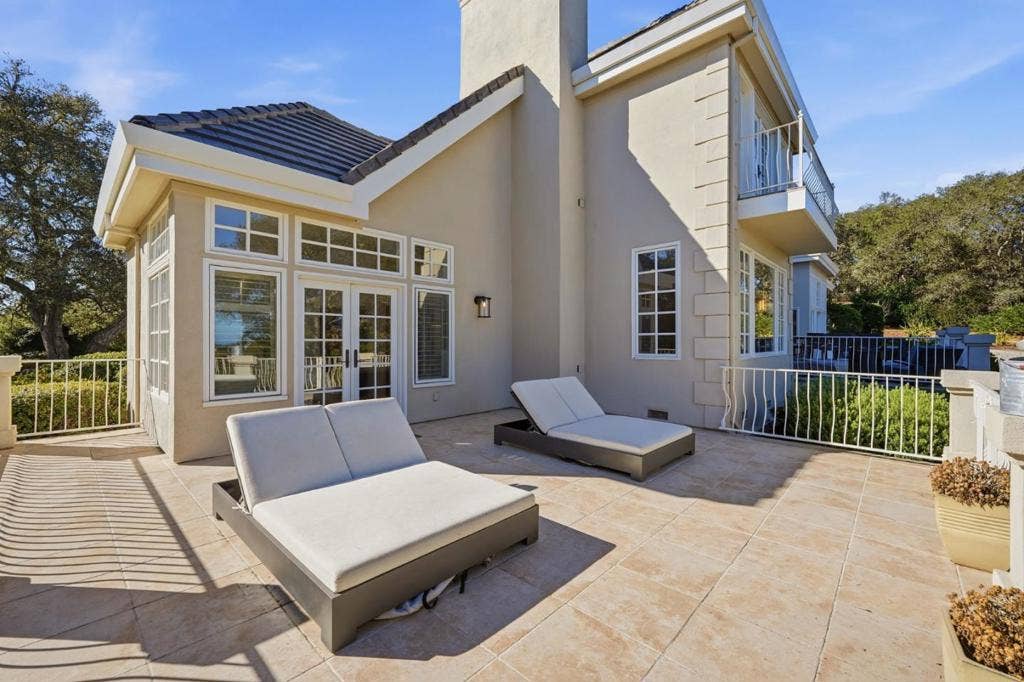 26048 Paseo Del Sur, Monterey, CA 93940 26048 Paseo Del Sur, Monterey, CA 93940