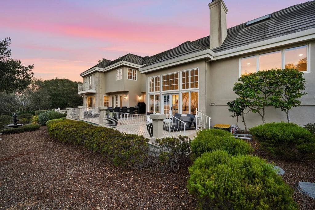 26048 Paseo Del Sur, Monterey, CA 93940 26048 Paseo Del Sur, Monterey, CA 93940