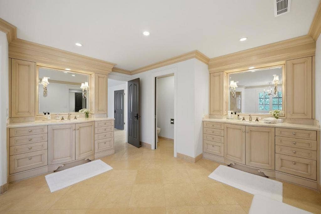 26048 Paseo Del Sur, Monterey, CA 93940 26048 Paseo Del Sur, Monterey, CA 93940