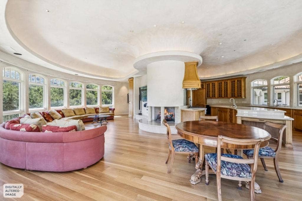 12500 Corbetta Lane, Los Altos Hills, CA 94022 12500 Corbetta Lane, Los Altos Hills, CA 94022