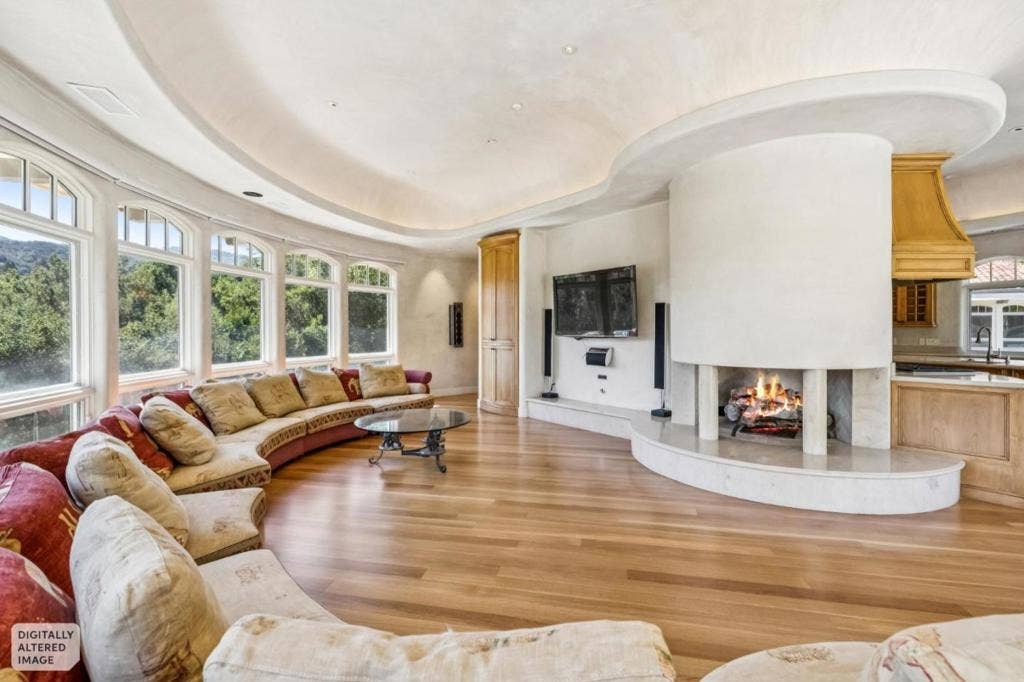 12500 Corbetta Lane, Los Altos Hills, CA 94022 12500 Corbetta Lane, Los Altos Hills, CA 94022