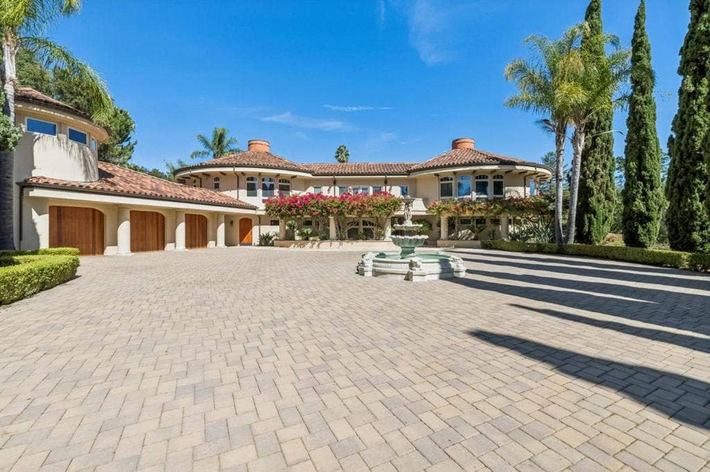 12500 Corbetta Lane, Los Altos Hills, CA 94022 12500 Corbetta Lane, Los Altos Hills, CA 94022