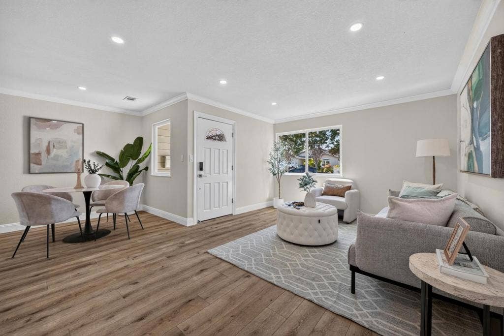 586 Borregas Avenue, Sunnyvale, CA 94085 586 Borregas Avenue, Sunnyvale, CA 94085