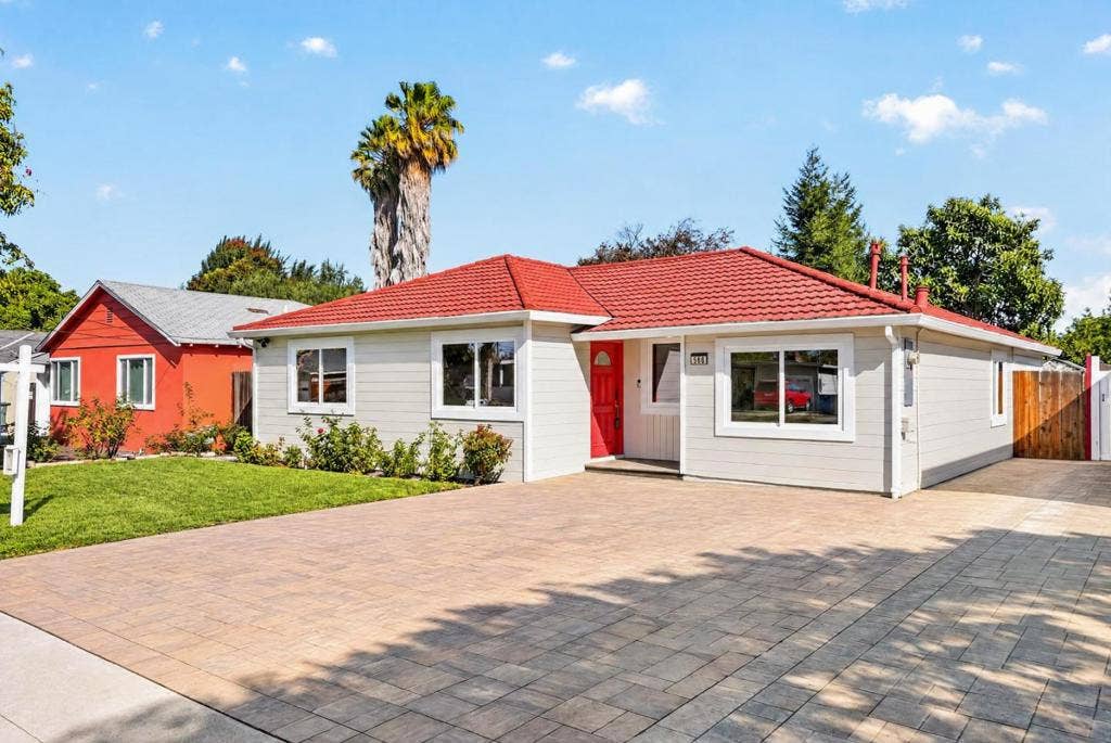586 Borregas Avenue, Sunnyvale, CA 94085 586 Borregas Avenue, Sunnyvale, CA 94085