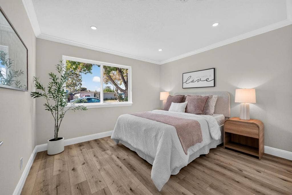 586 Borregas Avenue, Sunnyvale, CA 94085 586 Borregas Avenue, Sunnyvale, CA 94085