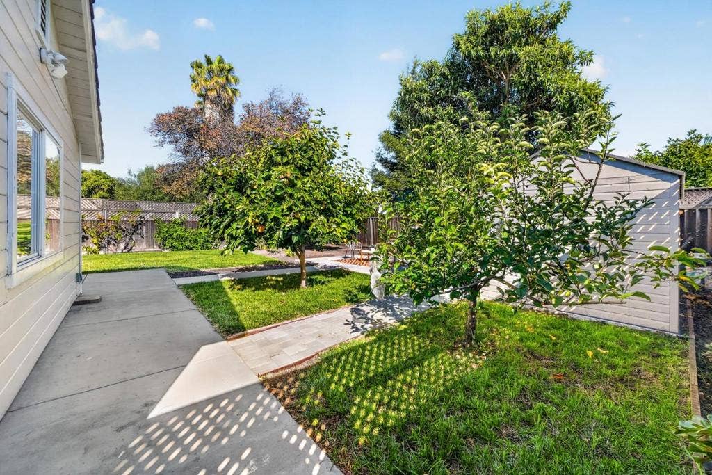 586 Borregas Avenue, Sunnyvale, CA 94085 586 Borregas Avenue, Sunnyvale, CA 94085