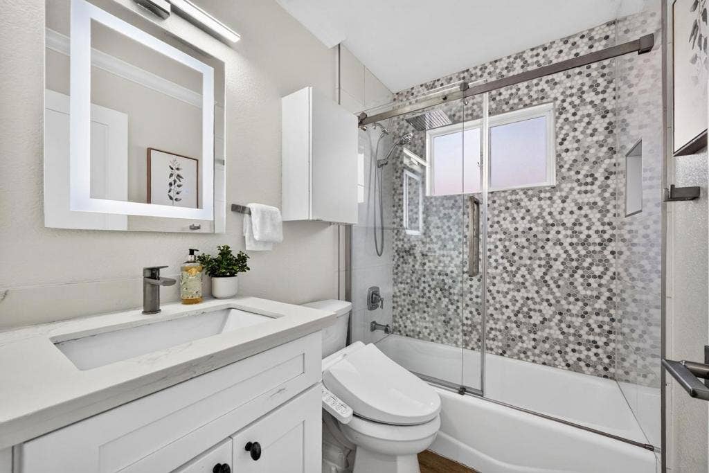586 Borregas Avenue, Sunnyvale, CA 94085 586 Borregas Avenue, Sunnyvale, CA 94085