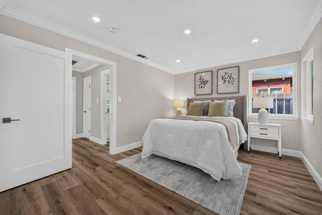 586 Borregas Avenue, Sunnyvale, CA 94085 586 Borregas Avenue, Sunnyvale, CA 94085