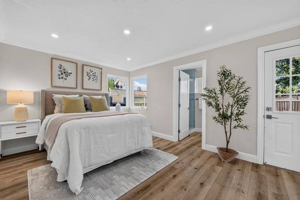 586 Borregas Avenue, Sunnyvale, CA 94085 586 Borregas Avenue, Sunnyvale, CA 94085