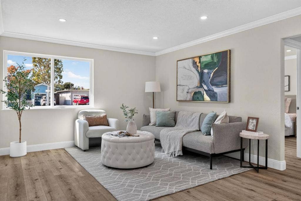 586 Borregas Avenue, Sunnyvale, CA 94085 586 Borregas Avenue, Sunnyvale, CA 94085