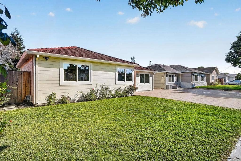 586 Borregas Avenue, Sunnyvale, CA 94085 586 Borregas Avenue, Sunnyvale, CA 94085